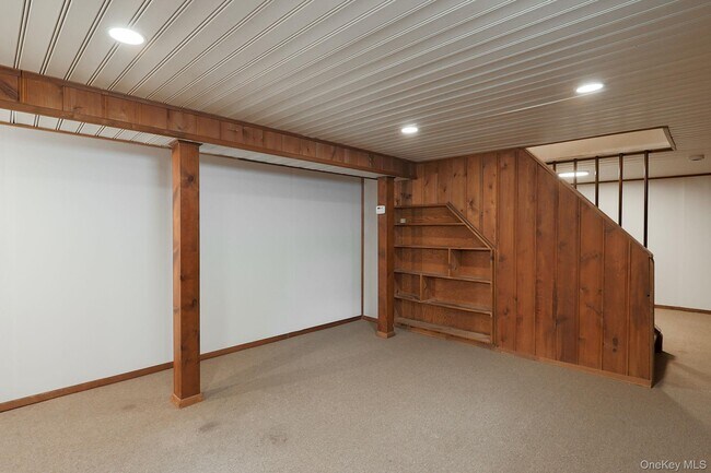 Building Photo - 59 Wood St