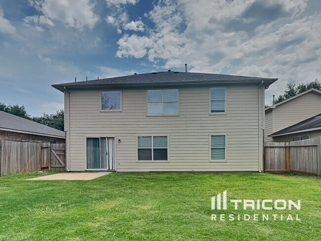 Building Photo - 19626 Beachy Ct