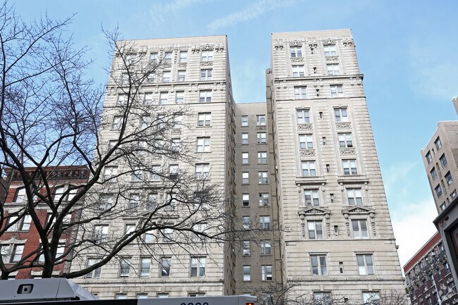 Building Photo - 2895-2889 Broadway