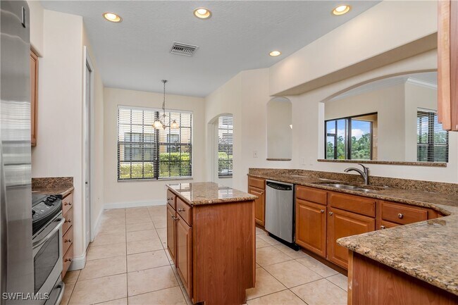 Building Photo - 1284 Verde Dr