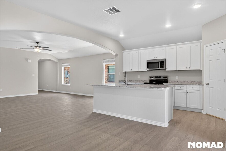 Building Photo - 1409 Bajada St