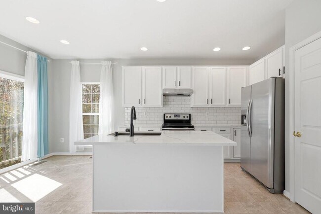 Building Photo - 14257 Hunters Run Way