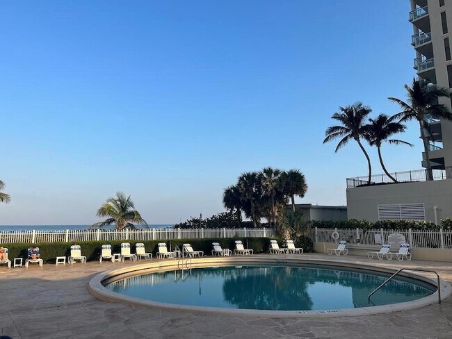 Building Photo - 2800 N Ocean Dr