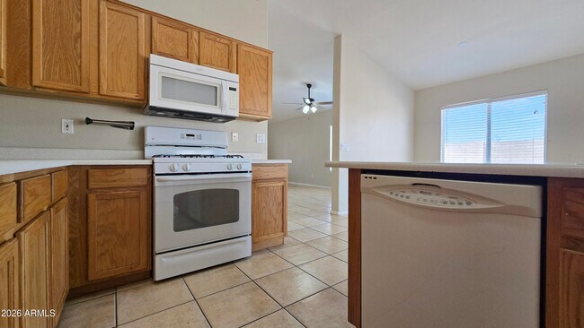 Building Photo - 10225 N 94th Ln