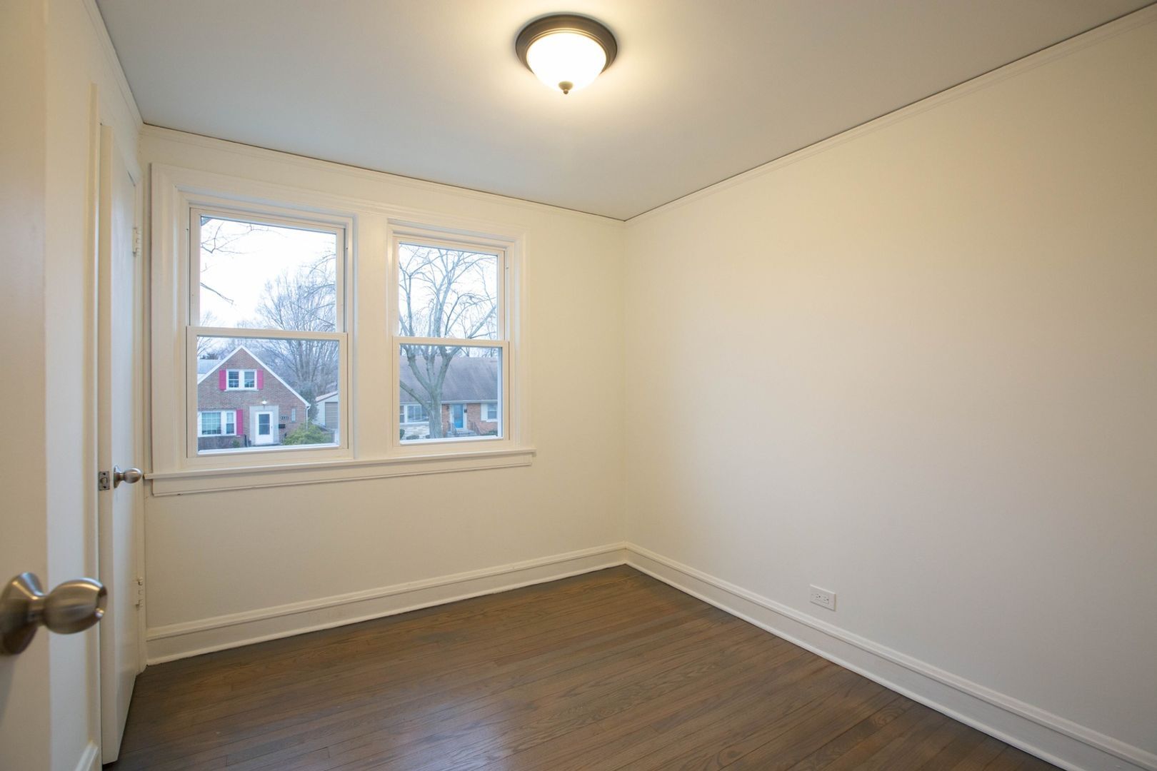 Building Photo - 9237 S Utica Ave