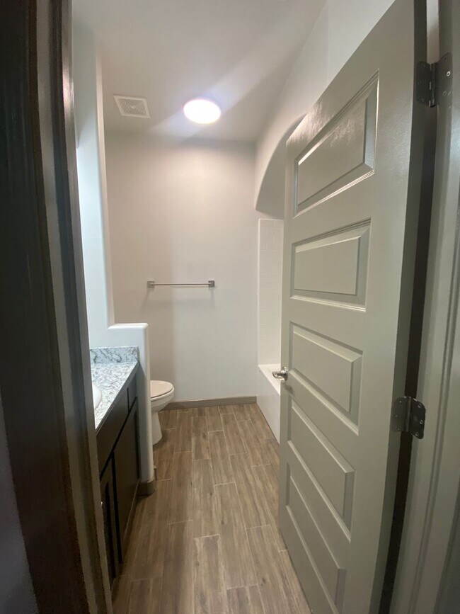 Building Photo - 4027 Apache Pine Pl