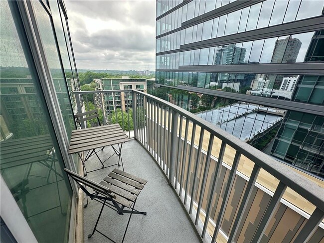 Building Photo - 923 Peachtree St NE
