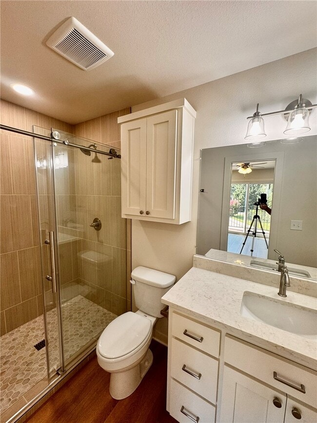 Building Photo - 14911 Dutchmans Dr