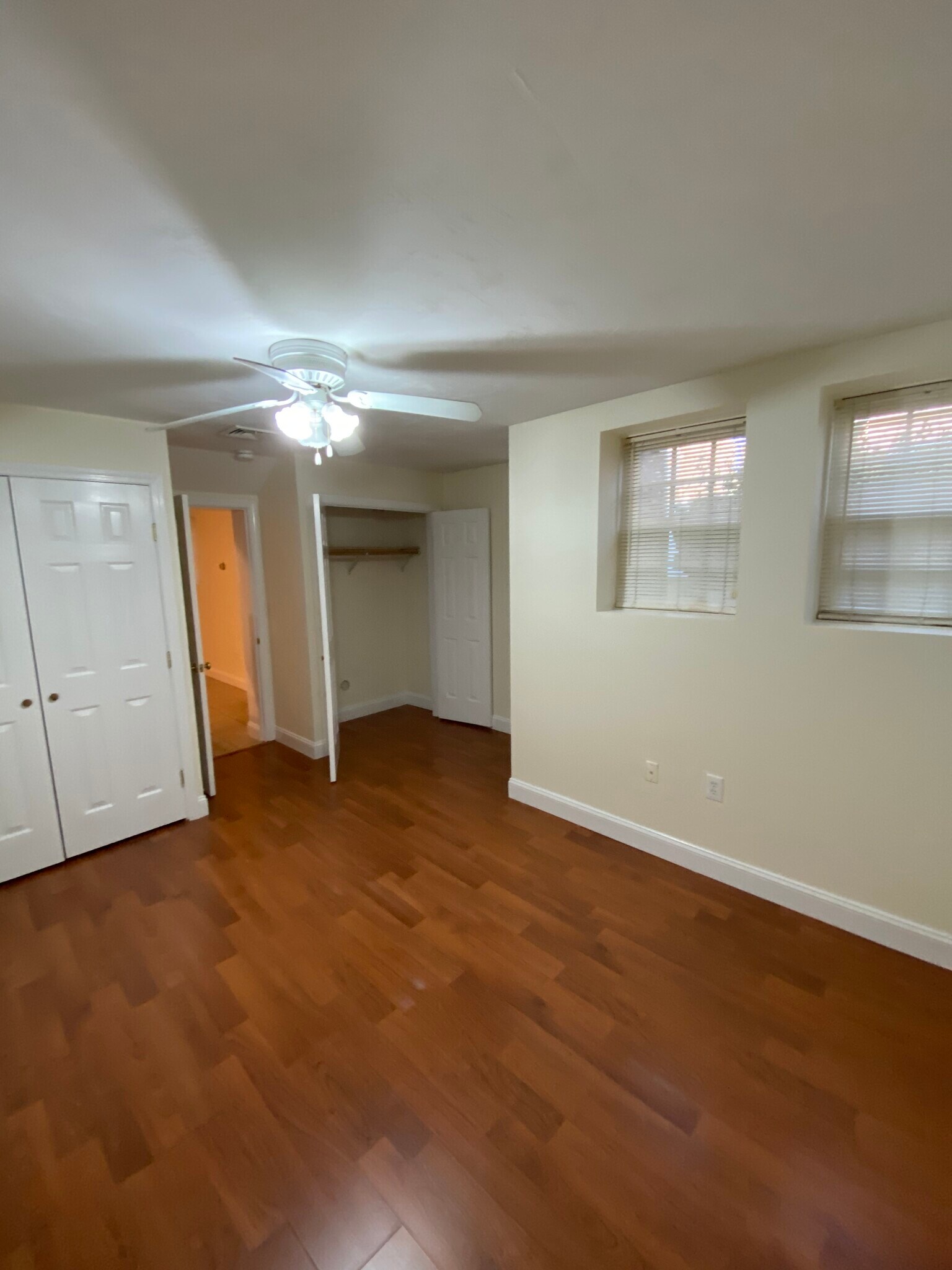 Building Photo - 90 6th St