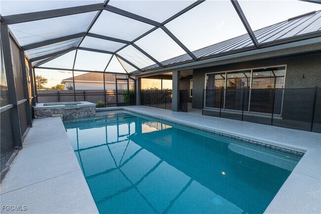 Building Photo - 3073 NW 4th Ave