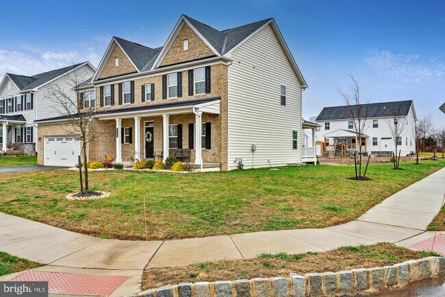 Building Photo - 3244 Carina St