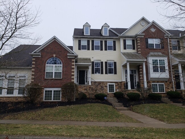 Building Photo - 1059 Bluffway Dr