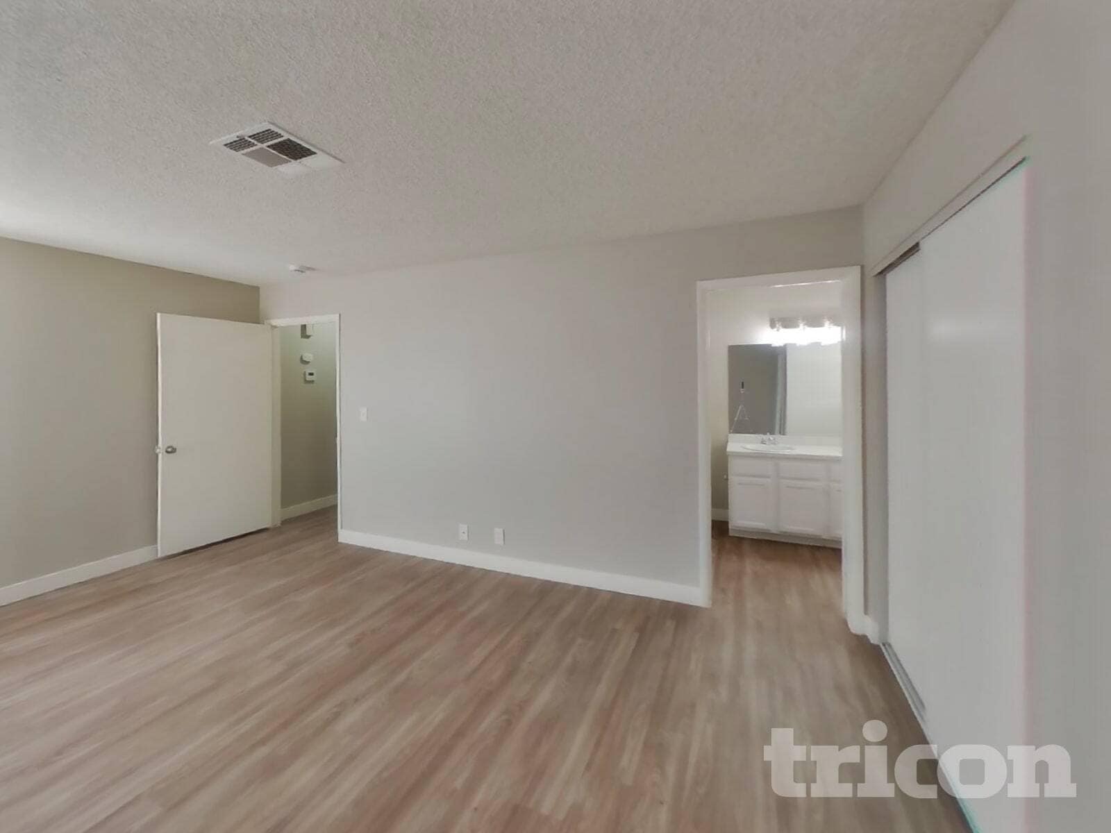 Building Photo - 2234 Heavenly View Dr