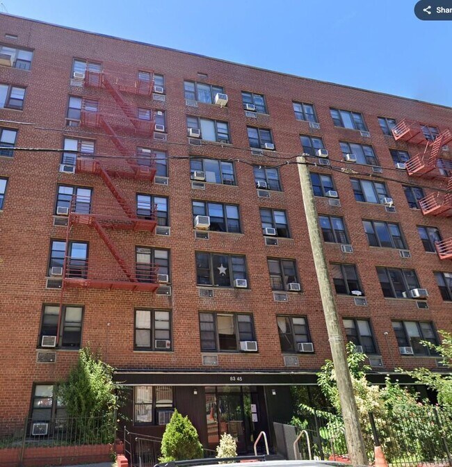 Primary Photo - 83-45 Vietor Ave