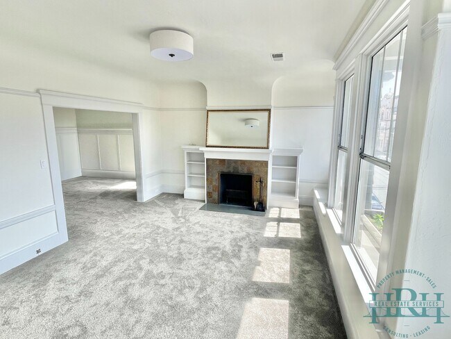 Building Photo - 330 23rd Ave