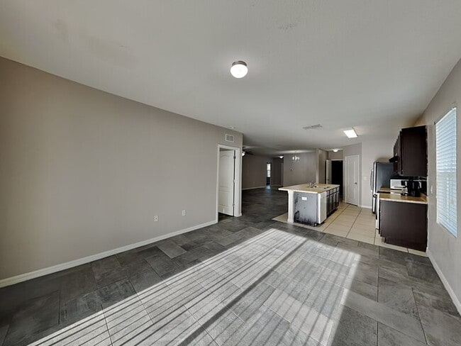 Building Photo - 3074 Brenton Manor Loop