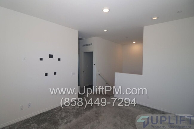 Building Photo - 36351 Elizabeth Ln