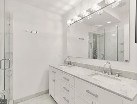 primary bath - 1230 Fairmont St NW