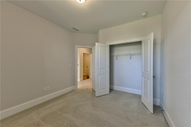 Building Photo - 1642 Canopy Chase NE