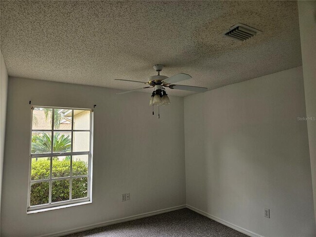 Building Photo - 2405 New Haven Cir