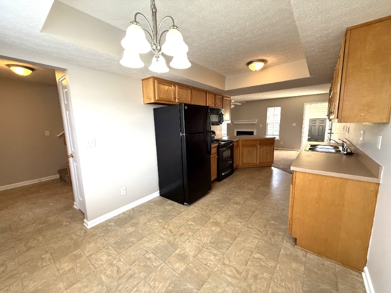 Building Photo - 12812 Lost Hill Walk