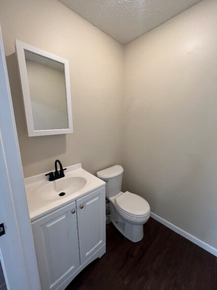 Building Photo - 508 E Broad St