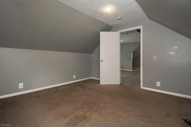 Building Photo - 3274 W 130th St