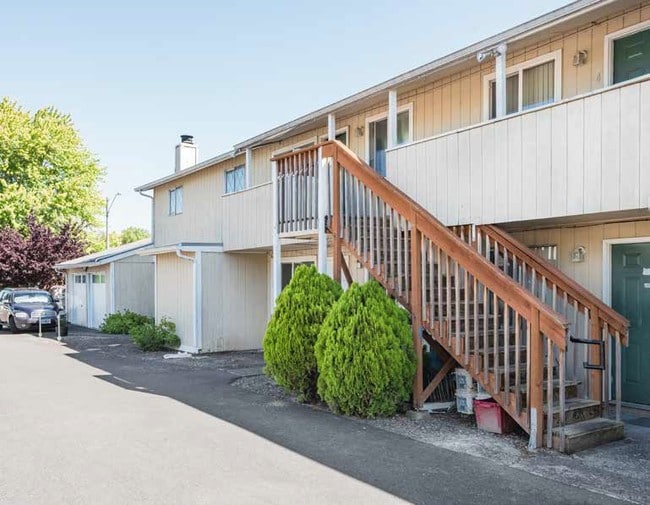 Building Photo - Beverly Ann Apartments
