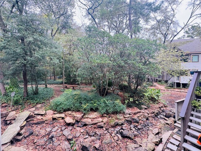 Building Photo - 3900 Aspen Dr