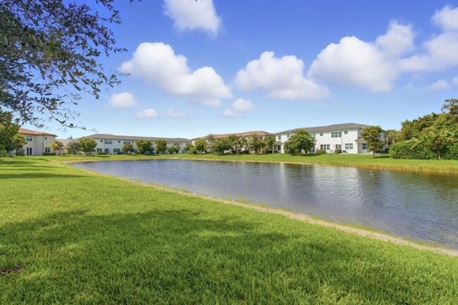 Building Photo - 4874 Navali Dr