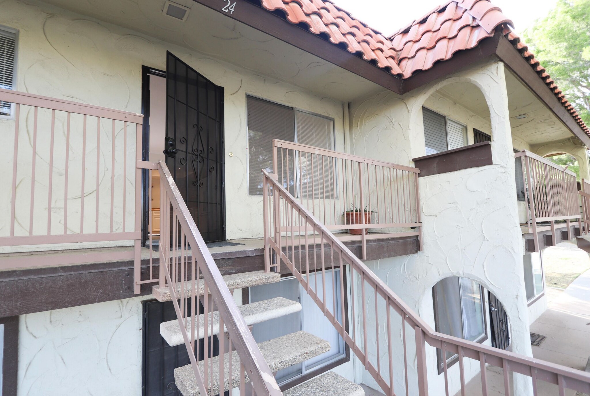 Building Photo - 9647 Spyglass Ave