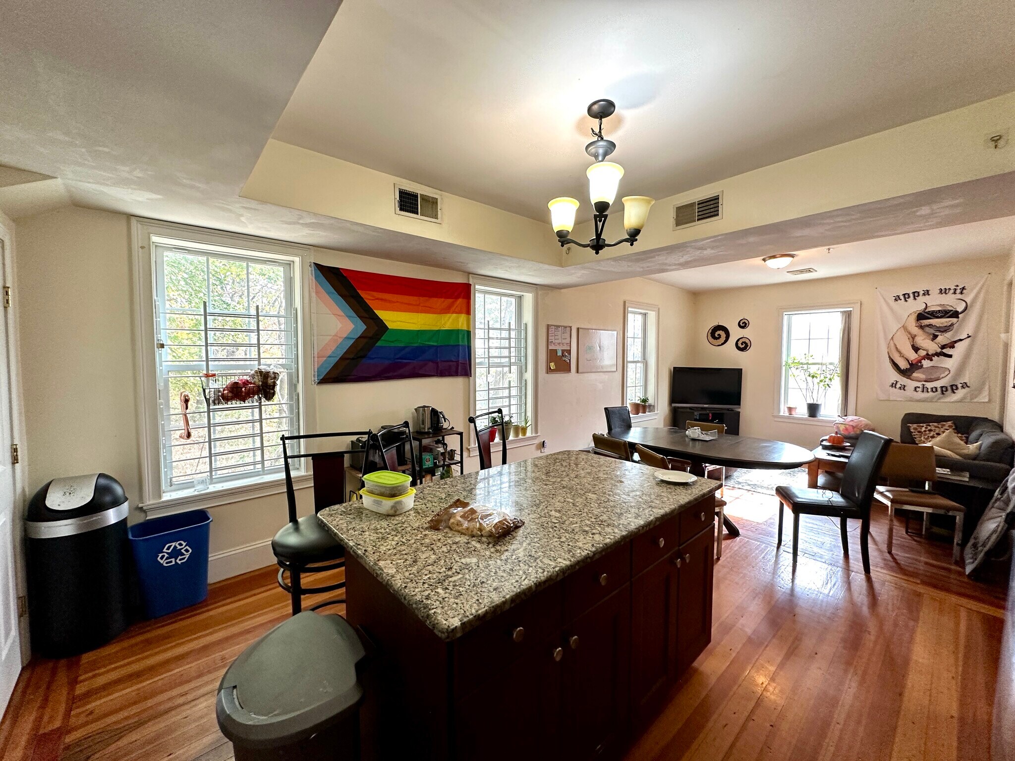 Building Photo - 107 Fisher Ave