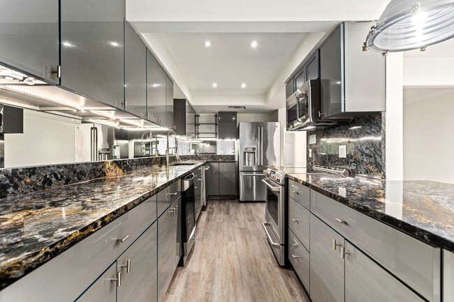 Building Photo - ALAMO HEIGHTS  |  TOWNHOME  |  REMODELED  ...