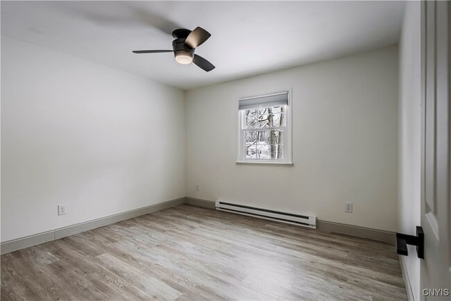 Building Photo - 57 Beechwood Rd