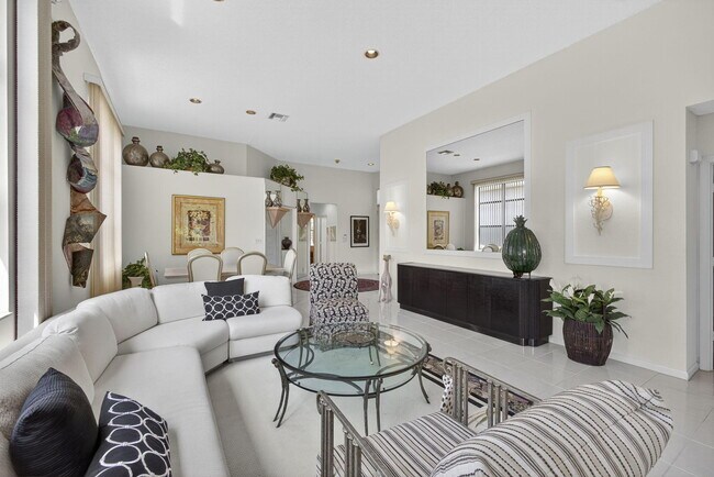 Building Photo - 4548 Barclay Fair Way