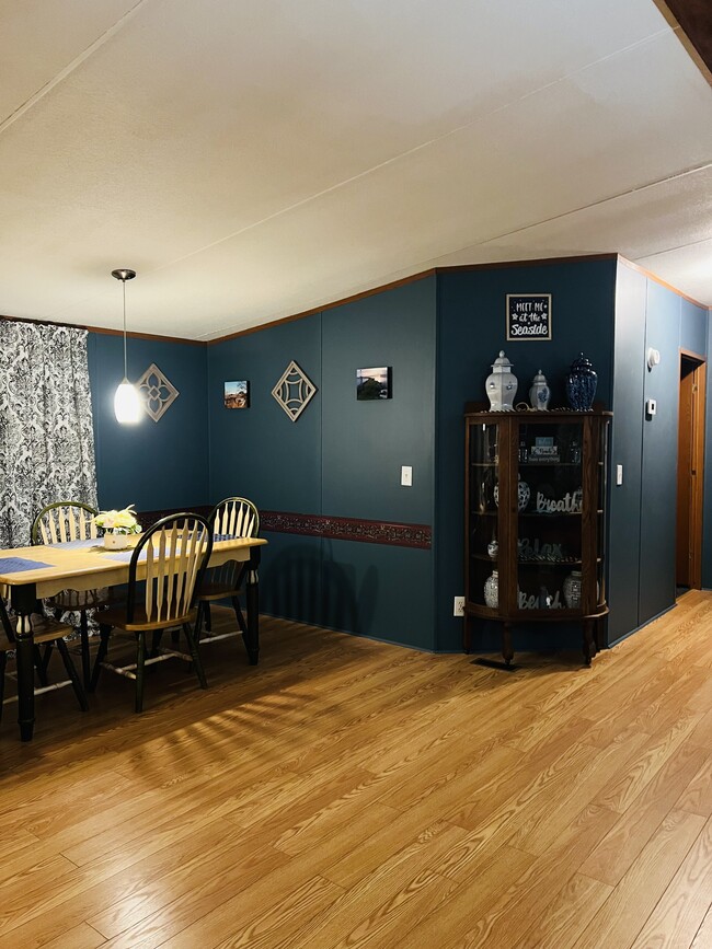 Building Photo - 3555 Willis Wharf Rd