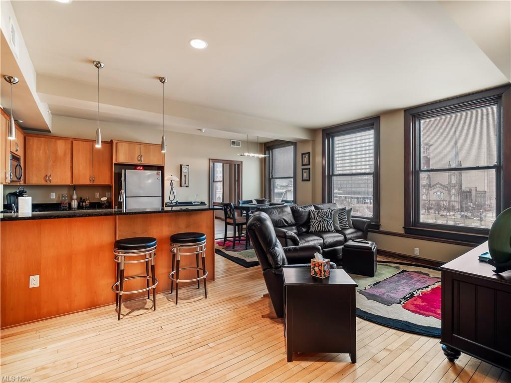 Building Photo - 140 Public Sq