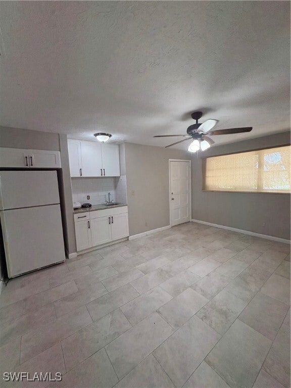 Building Photo - 5101 Manor Ct