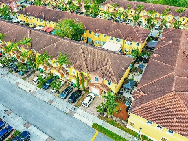 Building Photo - 16603 SW 79th Terrace