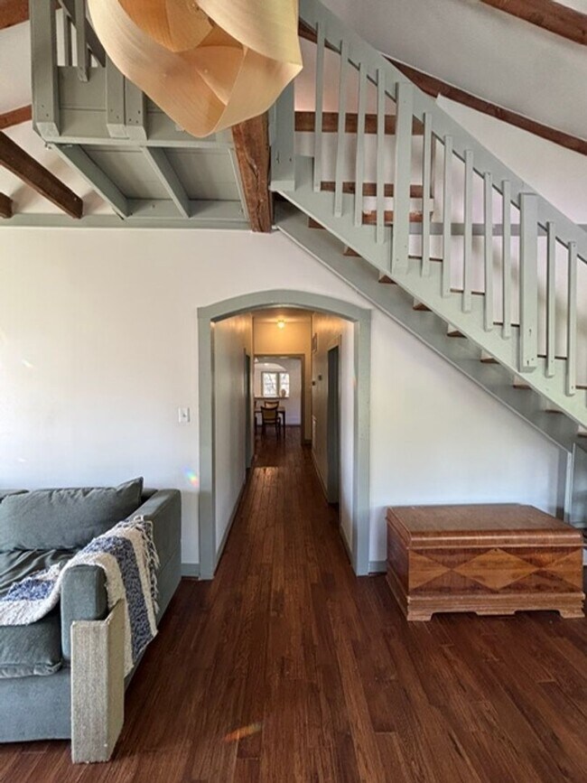 Building Photo - Rare Oasis: 2BR Home with Large Loft Area on 1.5 Acres Bordering National Forest and Fronting Dry...