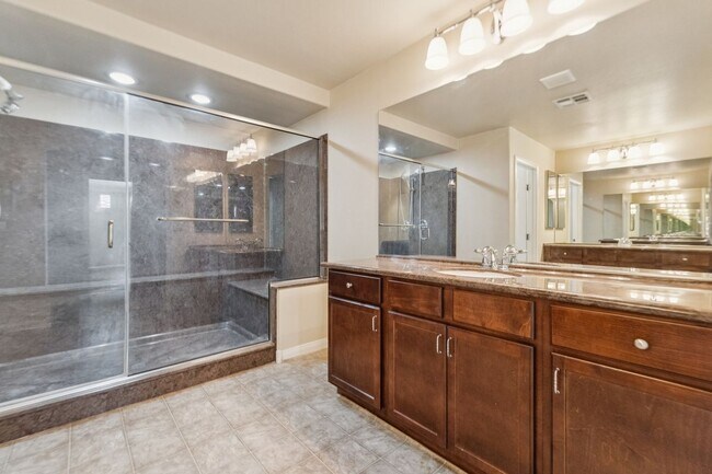 Building Photo - 6360 Stag Hollow Ct