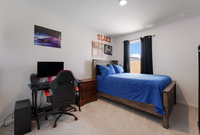 Building Photo - "NO RENT UNTIL SEP 1! Charming 4-Bedroom Oasis with 2 Full Baths in Converse - 1500 Sq Ft of Comf...