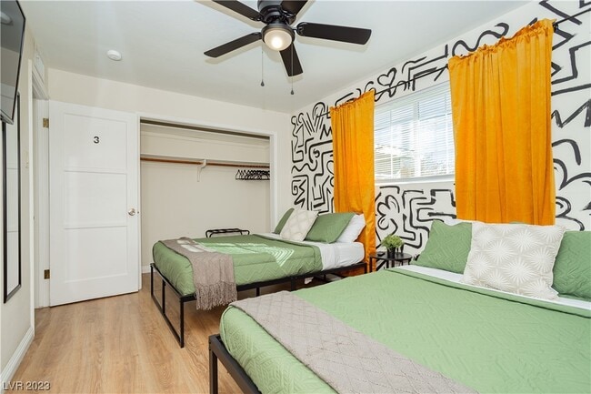 Building Photo - 2205 Santa Paula Dr