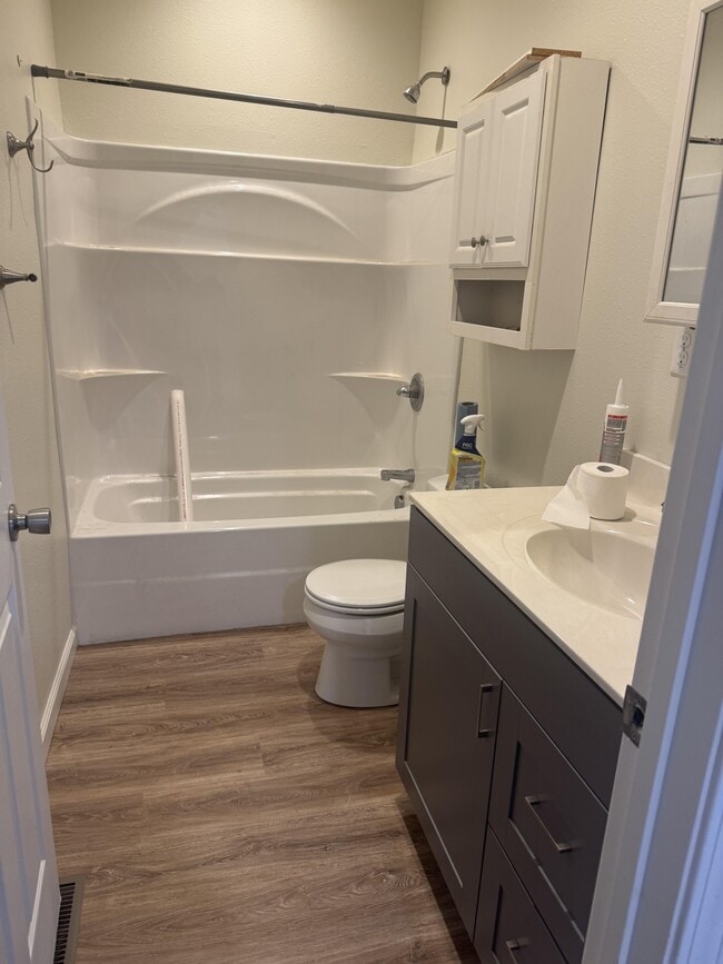 Building Photo - 402 N Pine St