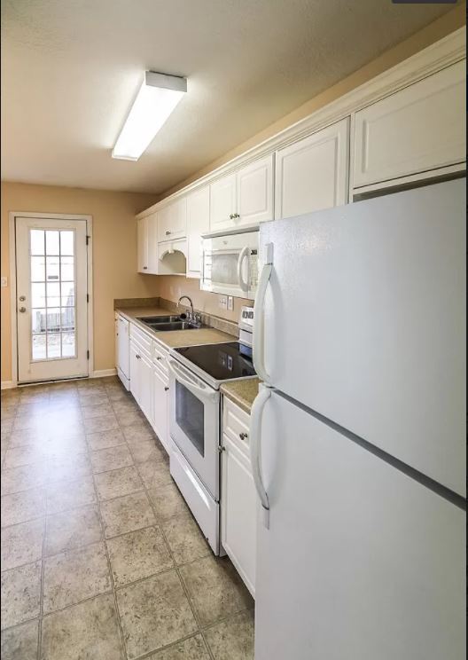 Building Photo - 1721 Elizabeth St