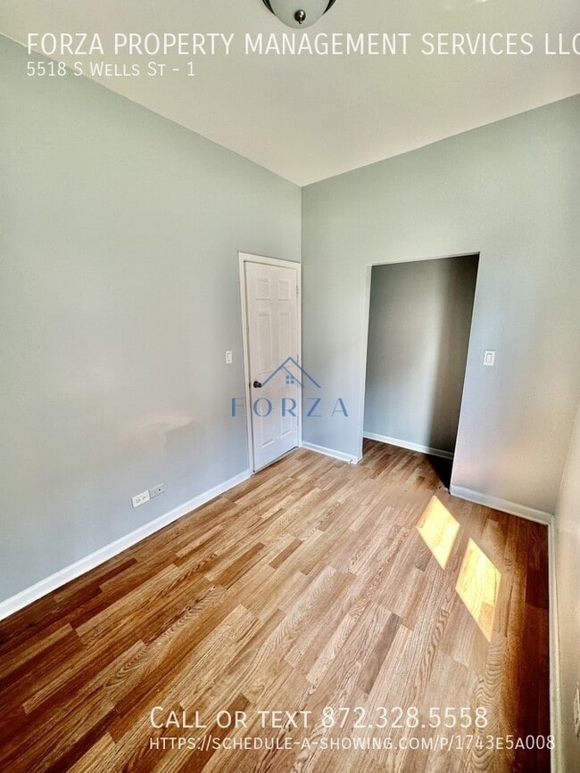 Building Photo - 5518 S Wells St