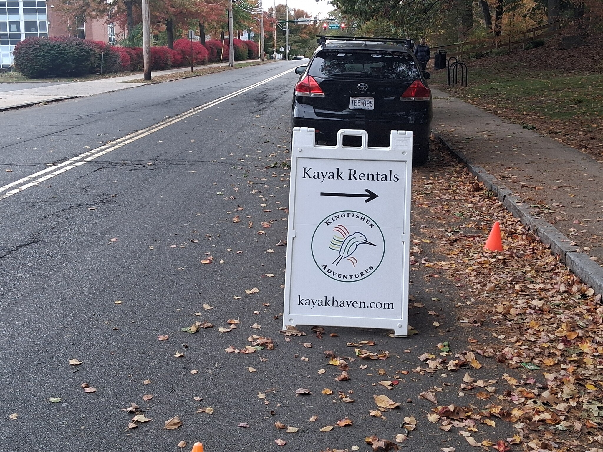 East Rock Kayak Rentals - 261 View St