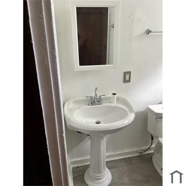 Primary Photo - St Louis City Duplex