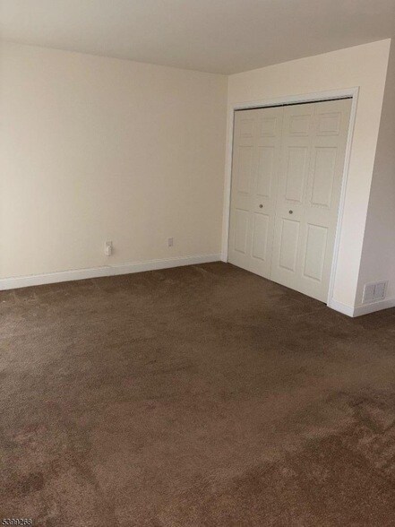 Building Photo - 7 Deer Valley Ln