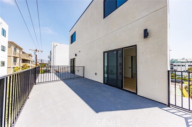 Building Photo - 1065 S Corning St